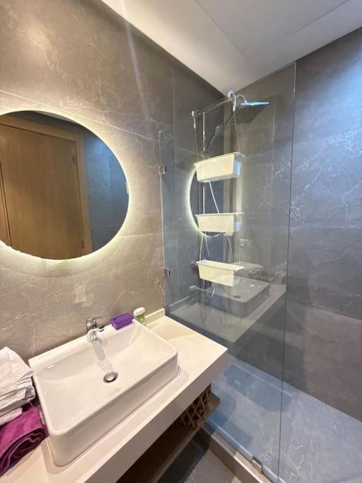 Apartment Ideal Away From *