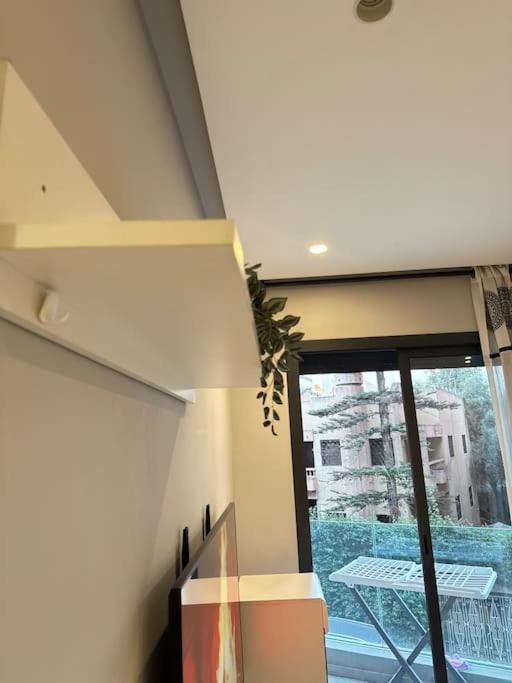 Apartment Ideal Away From *